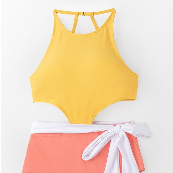 Cupshe Summer Fun Color Block Swimsuit | M - Picture 2 of 4